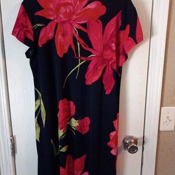 New With Tags Neiman Marcus Dress - Picture 4 of 4